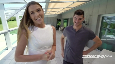 A Confidential Affair - Alexis Crystal