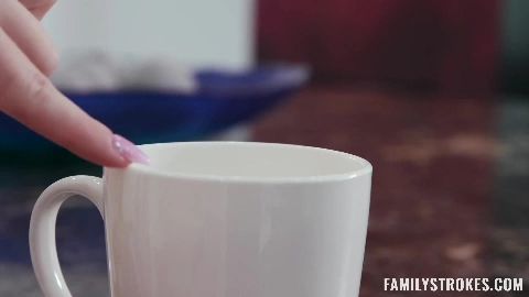 Haley Spades There Are No Wrong Pussies - FamilyStrokes