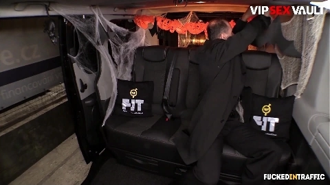 VIP Sex Vault - FUCKED IN TRAFFIC - Halloween police MI