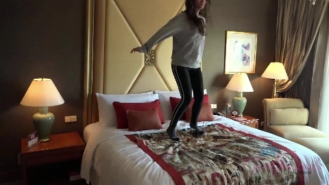 Gia makes it to Bangkok! - ATK Girlfriends