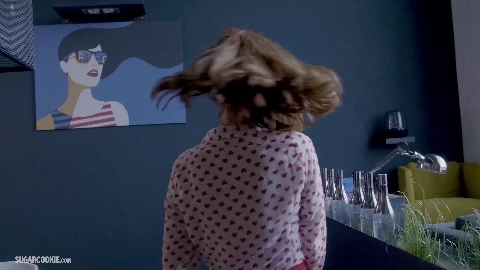 Lenina Crowne gets a creampie in the kitchen