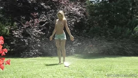 Cherry Kiss Ass Pounding Outdoor Picnic - 21EroticAnal