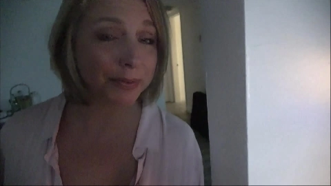 Brianna Beach Sleepover With Mom - MomComesFirst