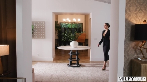 Fucks Assistant On Business Trip - Melissa Stratton