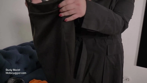 Massive tits Anna Katz the topless model - Melon Juggler