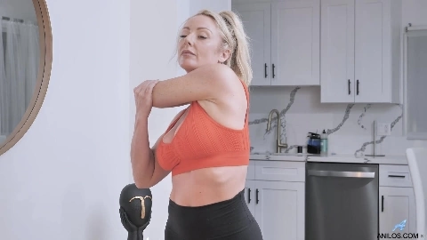 Anilos - Sadie Summers - Perfect Beauty