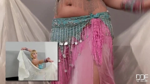 This busty solo will make you hard! - Sophie Mei