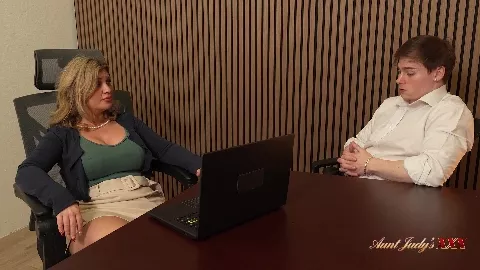 42yo Blonde Boss Babe Andie Anderson Shows the Upside of Layoffs - Andie Anderson