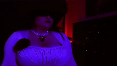Lady Dimitrescu - Dina Sky
