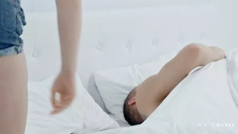 Sexy Redhead Plays With Her New Toy - Red Fox