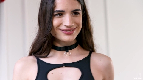 Candie Luciani Perfect Poses - NubileFilms