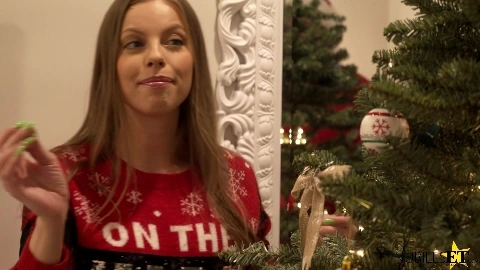 Nubile Lampoons XXXmas Vacation (Britney Amber, Emily Willis) - NubilesET