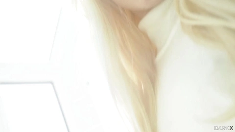 One Hot Blonde - Elsa Jean