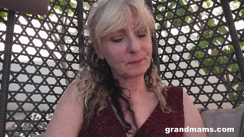 GrandMams - Ella Rosalia - Hardcore