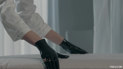 Merry Pie Bree Haze and Merry Pie Play with a Cumming Strapon