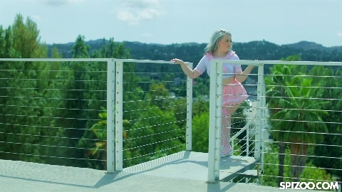 Eva Nyx Bubbly Receives Cock Tastic Treatment And Facial - Spizoo