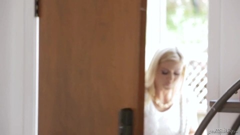 Boyfriend Bait - Elsa Jean, Alexis Fawx