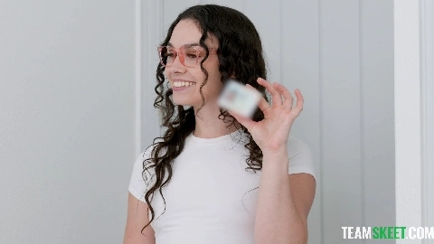 Alina Voss - ShesNew