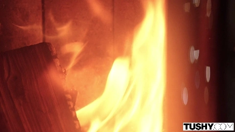 Eve Sweet And Clemence Audiard - Tushy