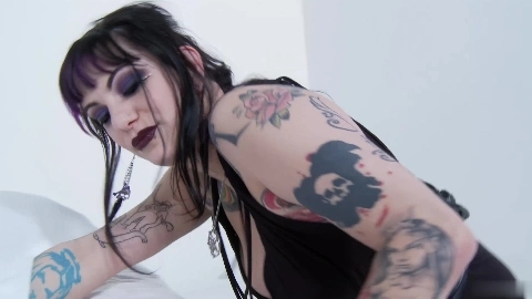 Goth Girl Bangs Asian Boy - Bella Vendetta