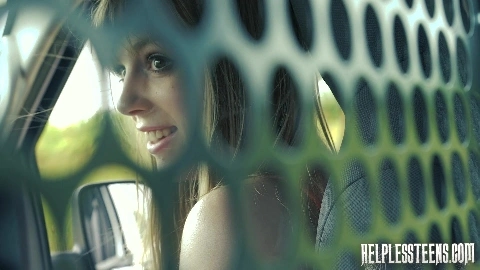 Helplessteens - Dolly Leigh