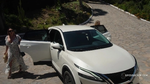 LifeSelector - Lia Lin Candee Licious Leya Desantis - Temptation Mansion Paradise With A Price