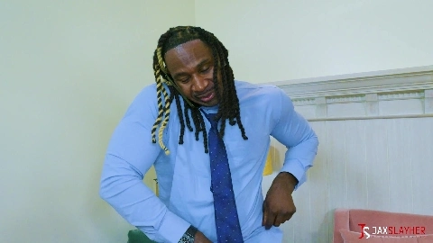 Blue Eyed British Blonde - Bonnie Blue