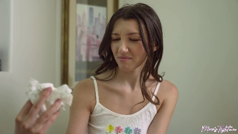 Jessica Ryan & Maya Woulfe Horny Threesome