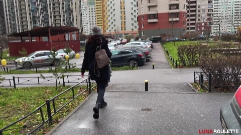 Blowjob And Cum Swallowing In The Car. What Could Be Better¿ - Luna Roulette