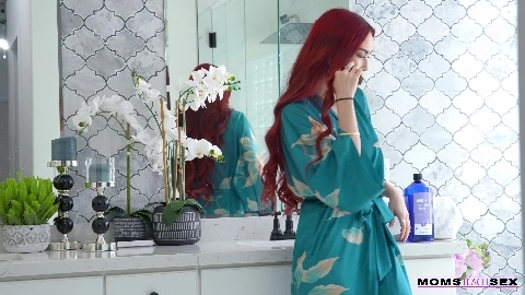 Scarlette Teaches Sex