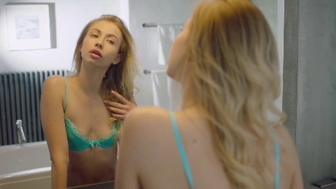 Anna Di And Jia Lissa Turned On Peeking - WowGirls