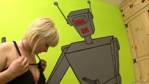 Sarah - Robot Style