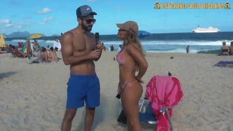 Breathtaking Sex With A Super Hot MILF - Catching Gold Diggers