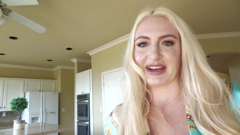 Horny Kate Dee And Her Big Ass Are Back For More - Kate Dee