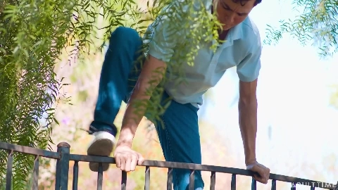 Over The Gate Of Love - Lulu Chu